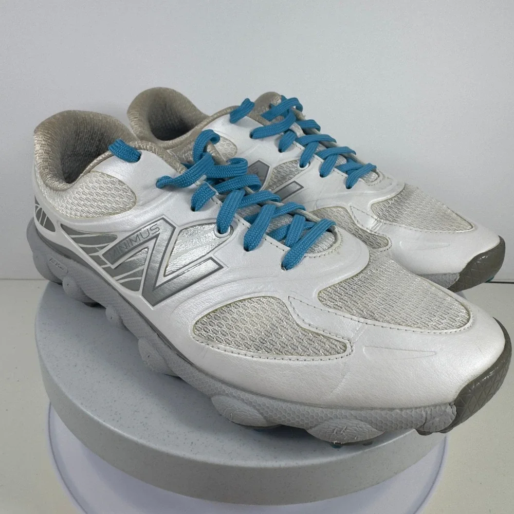 New Balance Minimus Sport‎ Golf Shoes Womens 9 White Spikeless NBGW1001